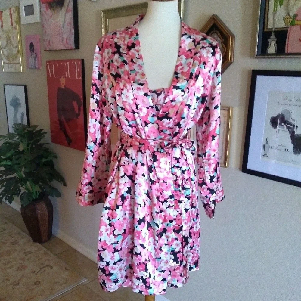 Vintage 90s‎ Pink Floral Satin Robe and Chemise Nightgown 2 Piece Loungewear Set
